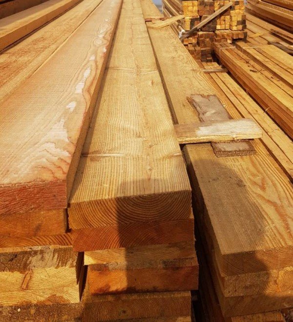 Обрезная доска из лиственницы 50x100x6000 мм